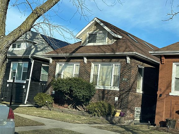 2nd image of 8737 S Essex Ave