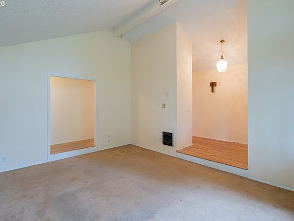 4th image of 1501 NE 139th Ave