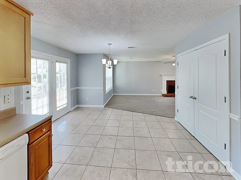 420 Denali Ct — Photo 6