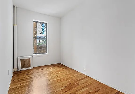4th image of 240 W 64th St APT 6B