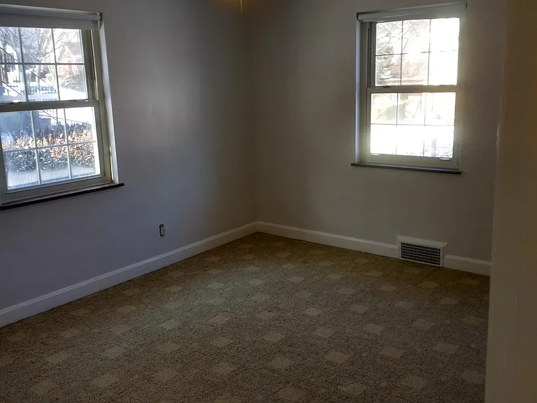 Bedroom (carpet and ceiling fan has been replaced)