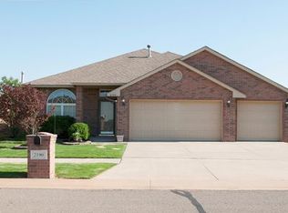2190 Scissortail Landing Dr, Edmond, OK 73012