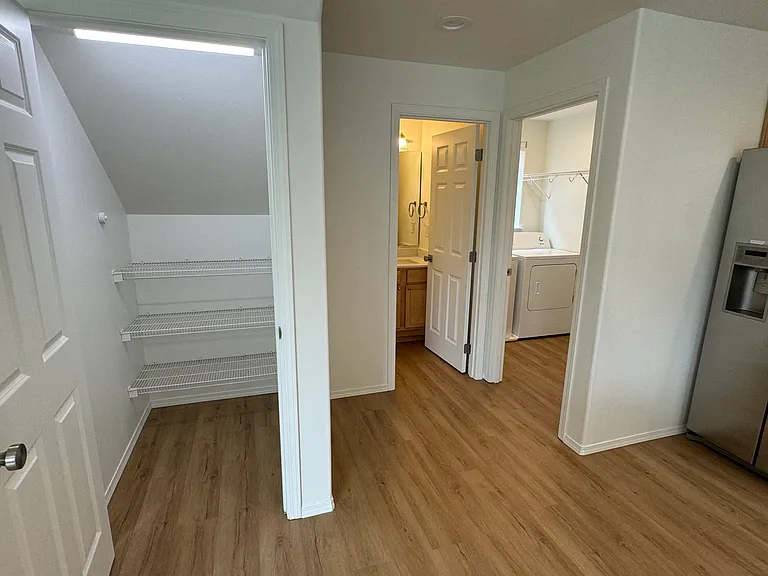 7117 Rainier Dr #H — Photo 10