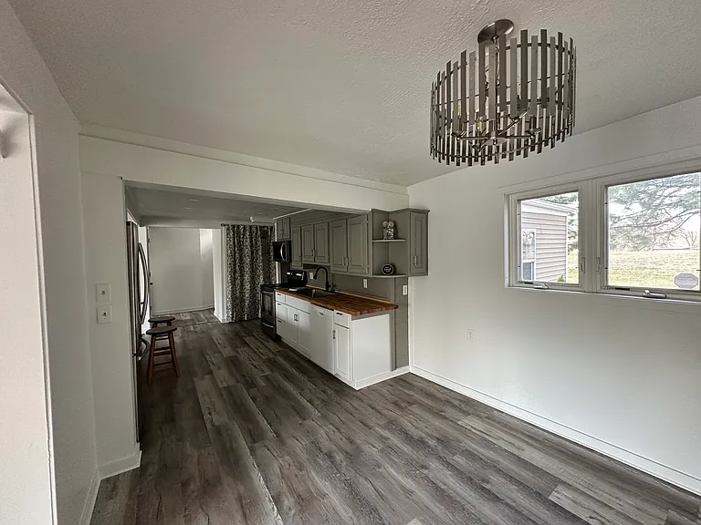 720 Boulevard St — Photo 27