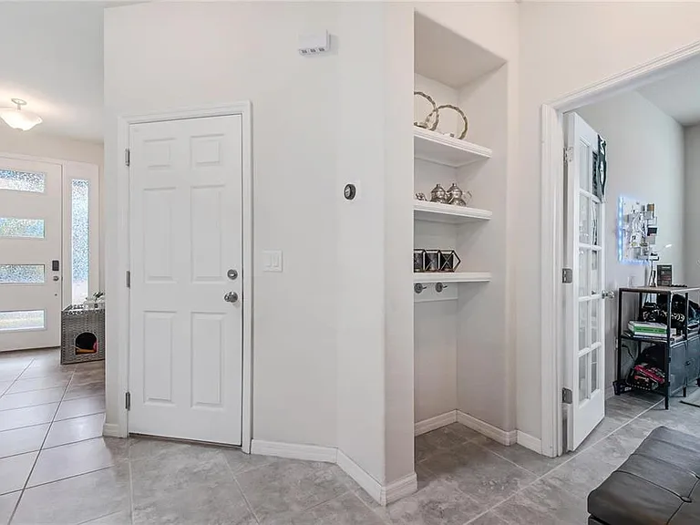 2495 Rapollo Dr — Photo 40