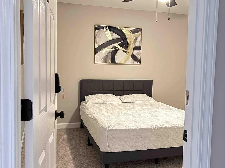 Laurel Ridge Dr SW — Photo 3
