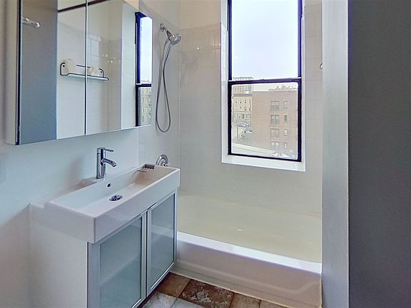 5th image of 3315 Pleasant Ave APT 415