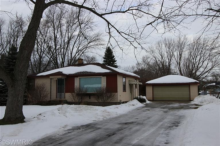 1st image of 10451 Mary Ann St