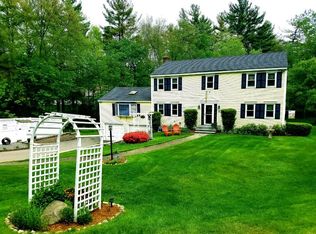2 Overlook Cir, Westford, MA 01886