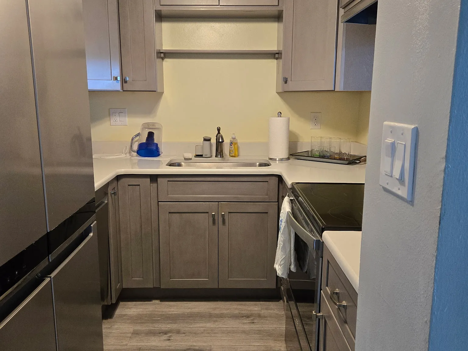 1 bed, 700 sqft, $2,300 — Photo 4