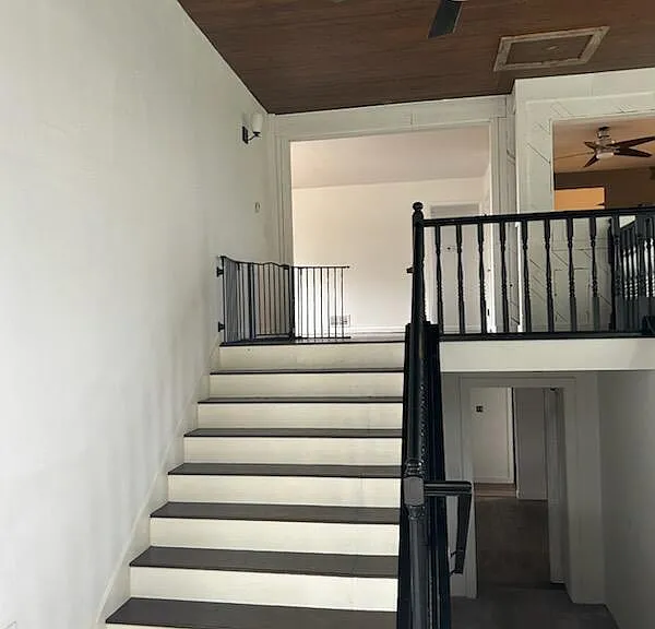 3617 W F St — Photo 3