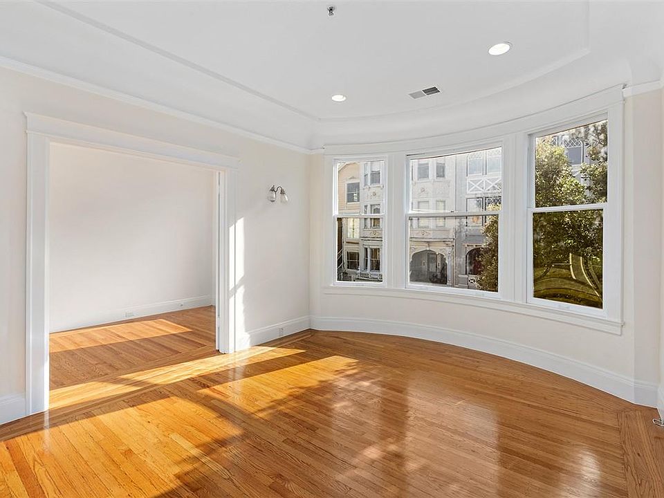 1st image of 2048 Green St #4