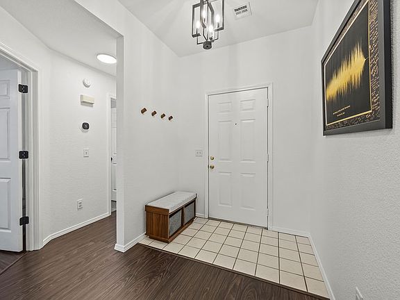 3rd image of 1189 S Jasmine Ln