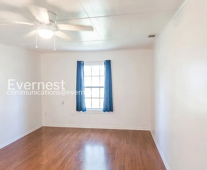 118 Cravens Ave — Photo 5
