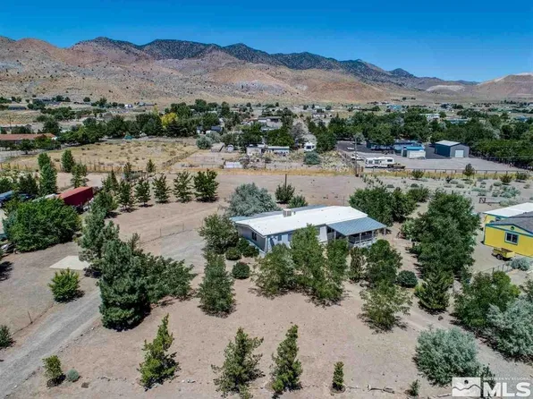 141 Prospector Rd, Dayton, NV 89403