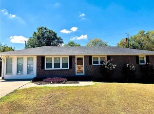 213 Park Dr, Iva, SC 29655