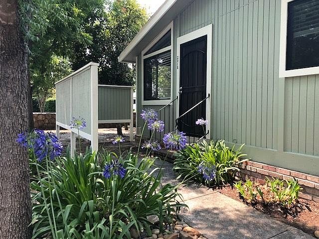 OPEN TODAY SATURDAY AUGUST 4TH FROM 1 PM TO 2;30 PM 