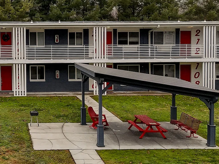 Cypress Park — Photo 15
