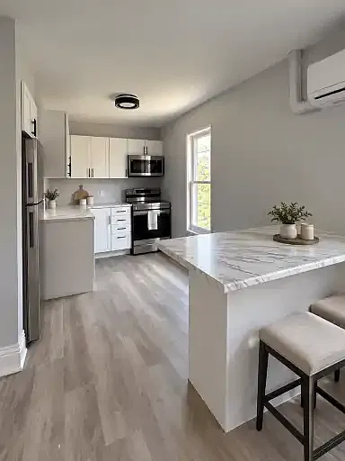2 bed, 1.0 bath, 850 sqft, $1,895 — Photo 1