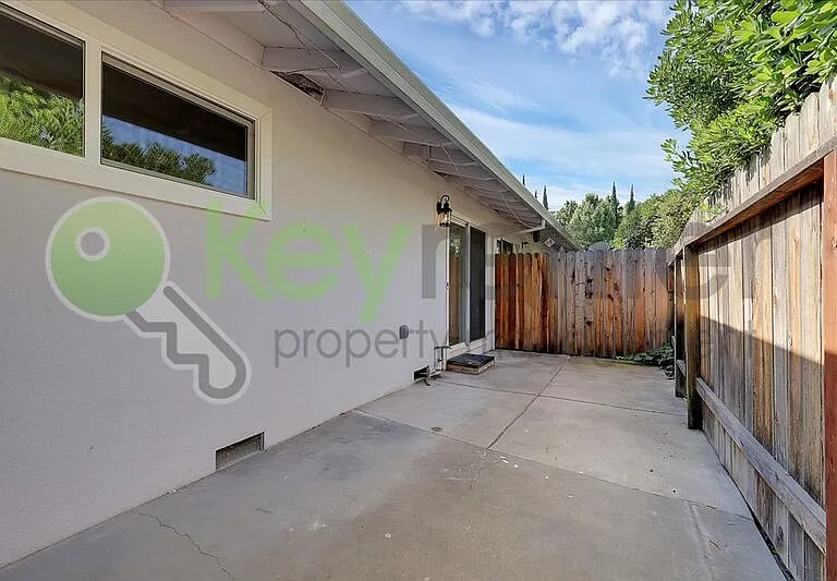 6201 Paris St #4 — Photo 21