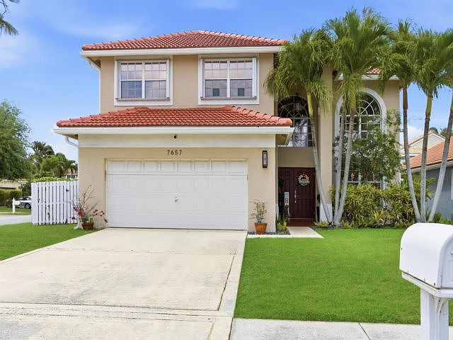 1st image of 7657 Thornlee Dr