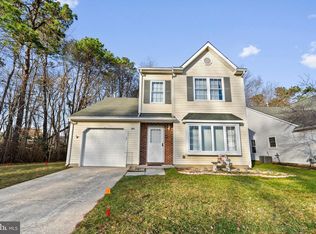 221 Martinique Dr, Williamstown, NJ 08094