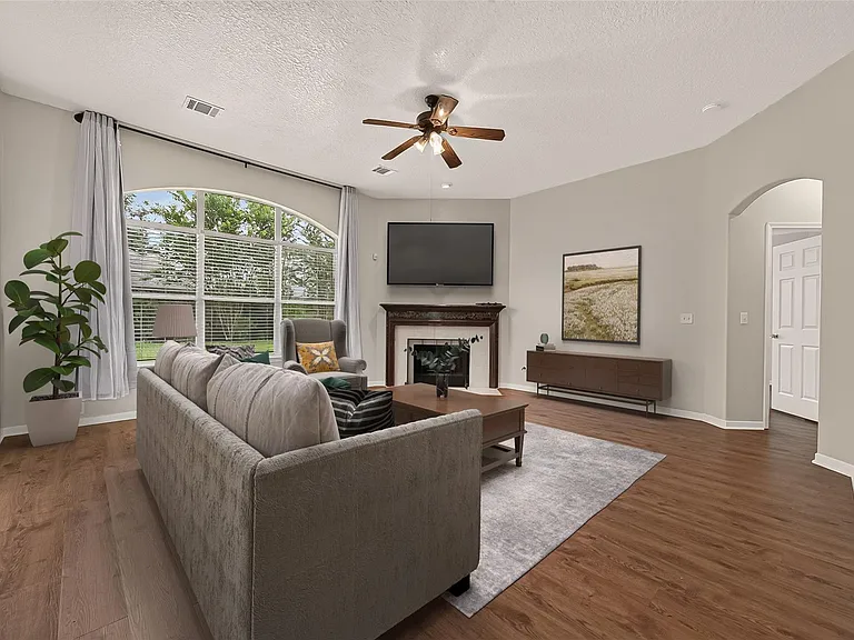 11218 Timbertree Ln — Photo 11