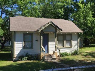328 Melba Ave, Gladewater, TX 75647