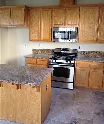 4th image of 37 Diamondwood Ct