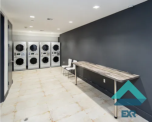 Rented by EXR | media 43