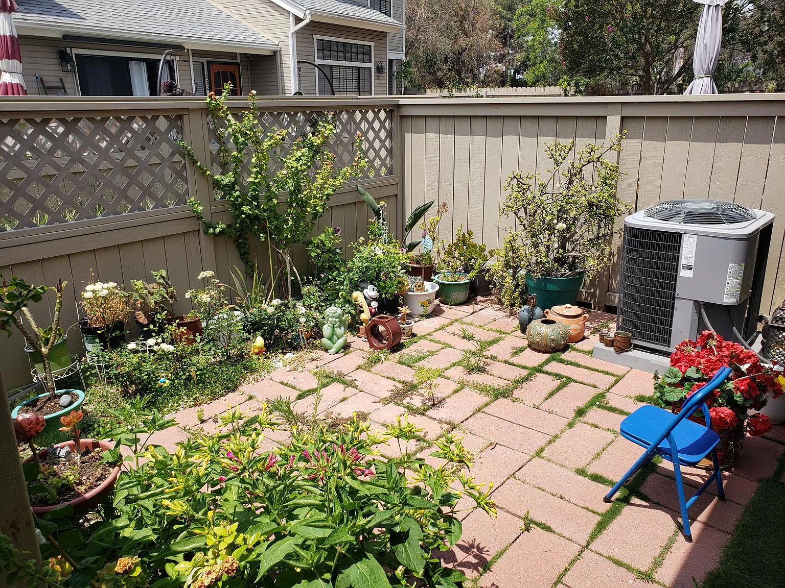 2 bed, 2.5 bath, 989 sqft, $3,200 — Photo 3