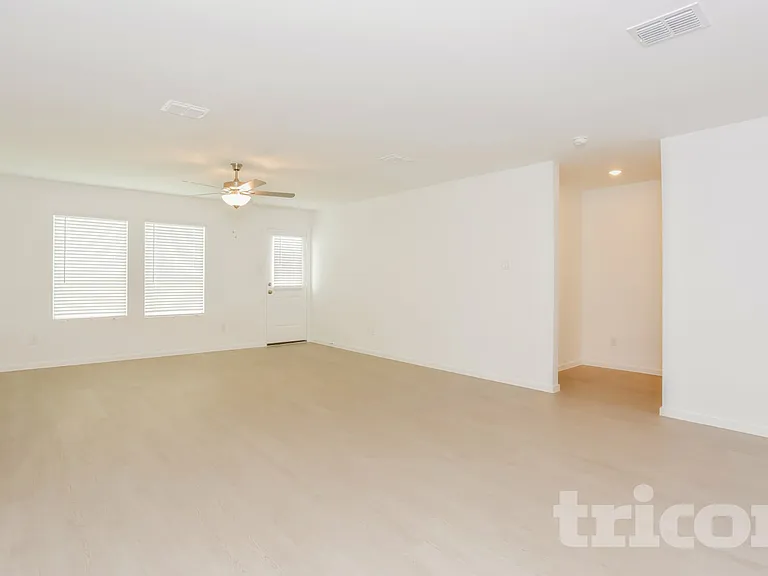 1308 Amapola Dr — Photo 4