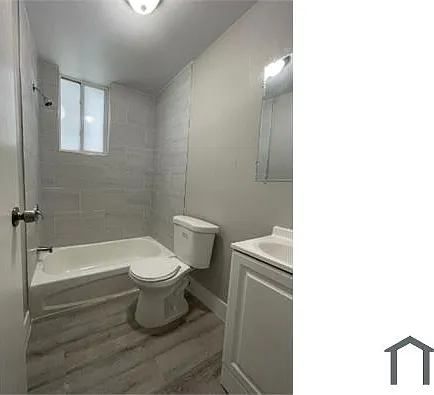 676 SW 2nd St #4 — Photo 6