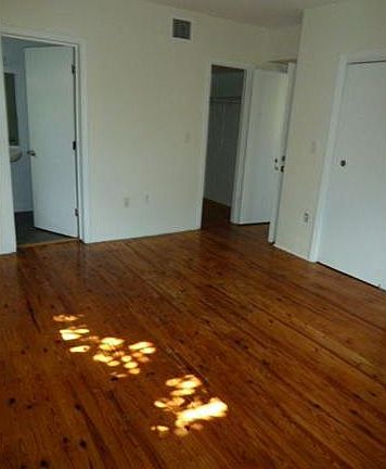 2nd image of 2825 Sheridan Ave APT 5