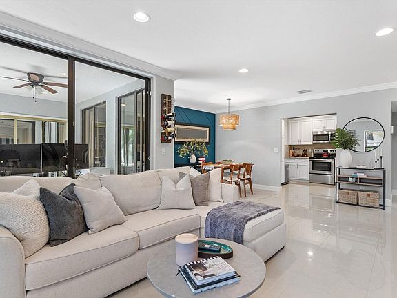 4th image of 4475 Carambola Circle S #27328
