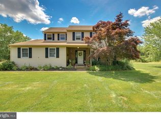 2395 Greensward N, Warrington, PA 18976