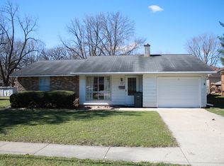 1231 N Jefferson Ave, Dixon, IL 61021