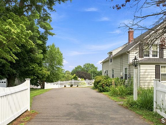 2nd image of 268 Ridgewood Road