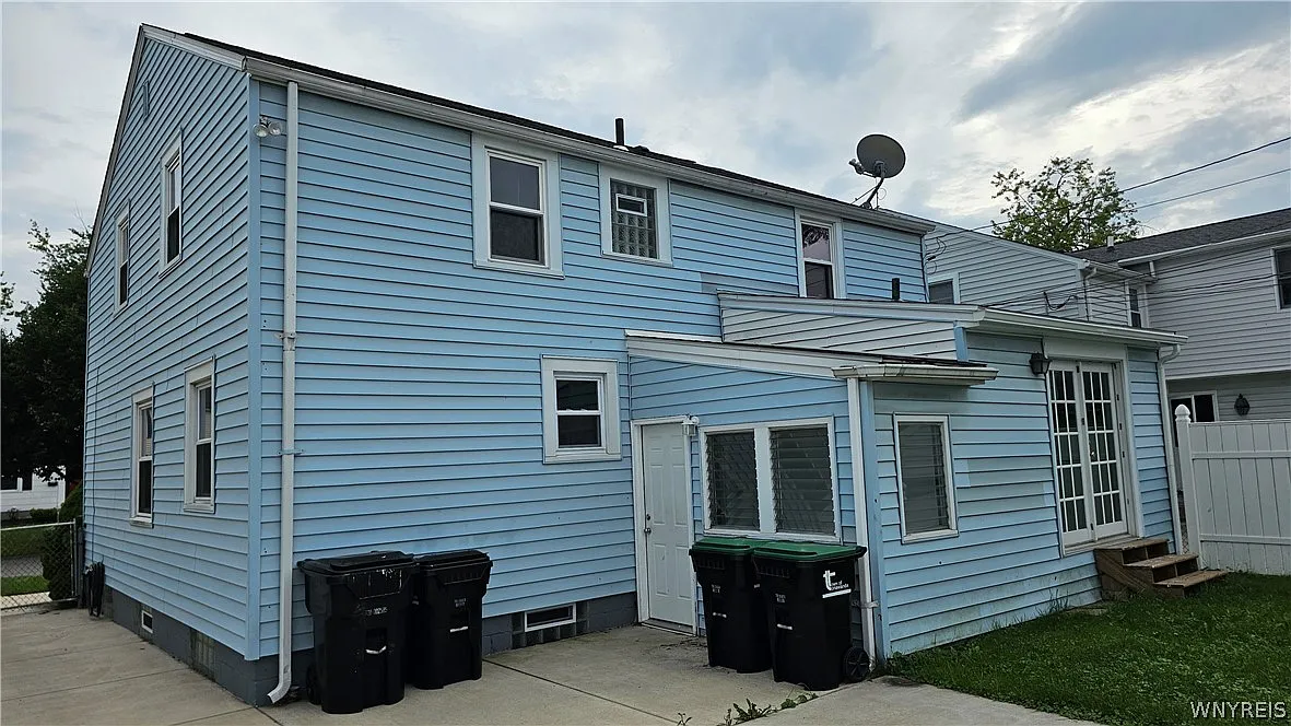 2 bed, 1.5 bath, 1050 sqft, $1,550 — Photo 4