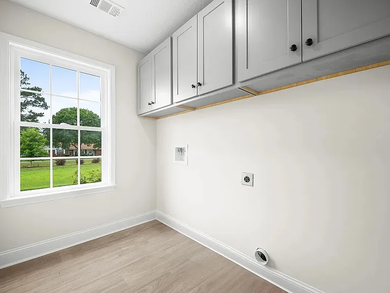 102 Enclave Ct — Photo 8