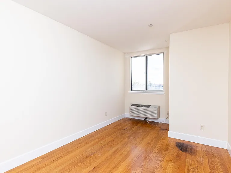 756 Myrtle Ave #5B — Photo 11