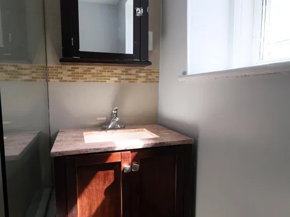 1014 Ponsi Street image 2 of 17