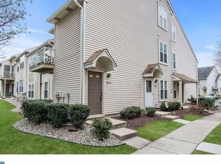 904B Sedgefield Dr, Mount Laurel, NJ 08054