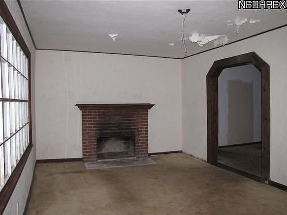 3rd image of 148 Courtland Blvd