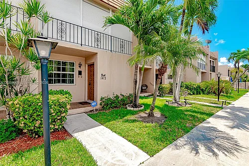 1413 N 15th Ave #8 Photo 1 1413 N 15th Ave #8 Photo 1