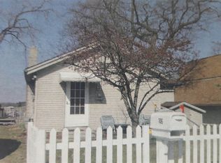 106 Ackerson Lake Dr, Jackson, MI 49201