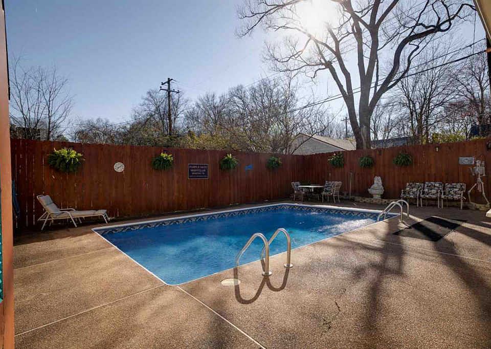 1st image of 11 N Alicia Dr