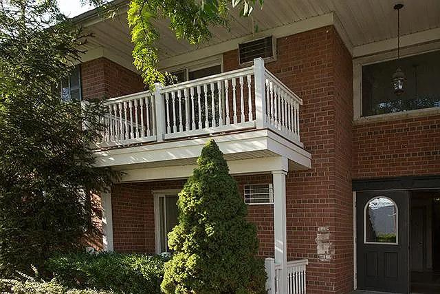 Fairfield Estates At Farmingdale Village — Photo 13