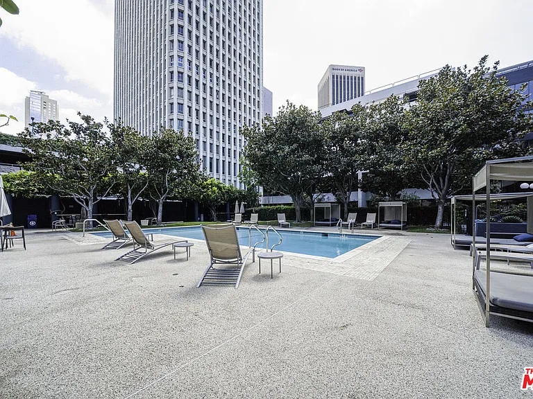 880 W 1st St #306 — Photo 30