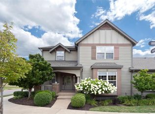 2700 Grover Crossing Dr, Grover, MO 63040